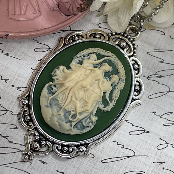 Dancers Muses Muse Cameo Green Victorian Necklace Charm Gift Mom Wife Daughter - Picture 6 of 10